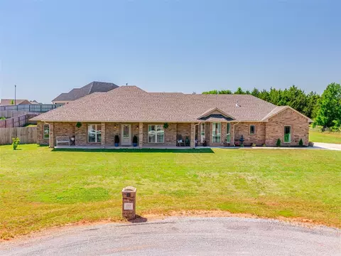 13131 Jaguar Ln, Elgin, OK 73538
