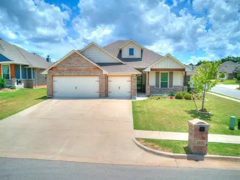 2824 Cypress Springs Blvd, Edmond, OK 73034