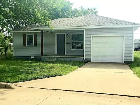 2218 N Pottenger St, Shawnee, OK 74804
