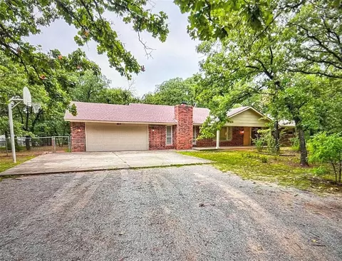 4217 Blackjack Ln, Edmond, OK 73034