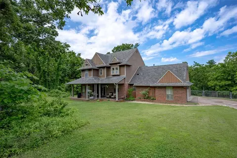 2805 Cardinal Creek Dr, Harrah, OK 73045