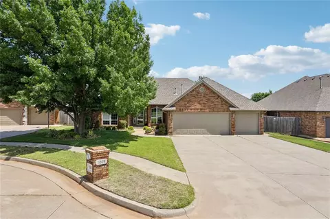1005 Kingsridge Dr, Yukon, OK 73099