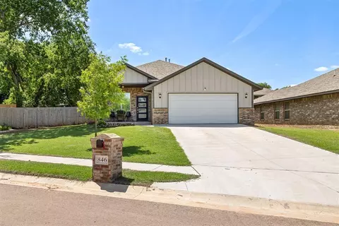 846 Twin Lakes Dr, Noble, OK 73068