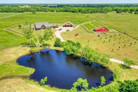 601 S Johnson Ln, Wynnewood, OK 73098