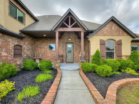 714 Elm St, Piedmont, OK 73078