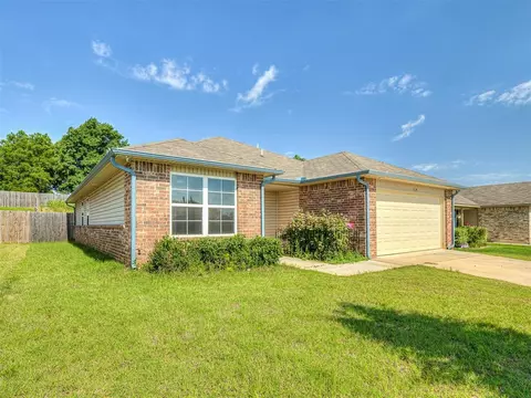 214 Tuscany Cir, Noble, OK 73068