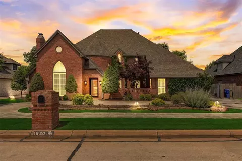 1820 Winding Ridge Rd, Norman, OK 73072