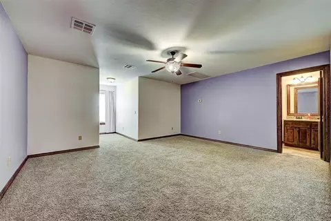 3921 Normandy Rd, Edmond, OK 73013 photo 21