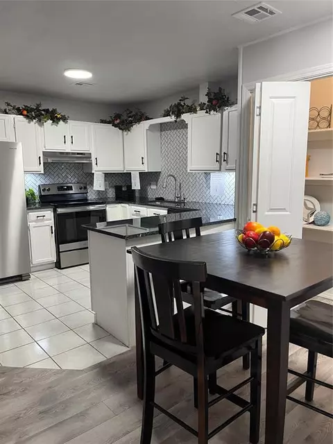 628 NW 113th St, Oklahoma City, OK 73114