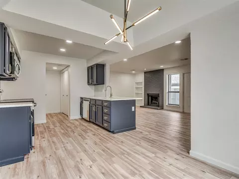 11405 Springhollow Rd #301, Oklahoma City, OK 73120