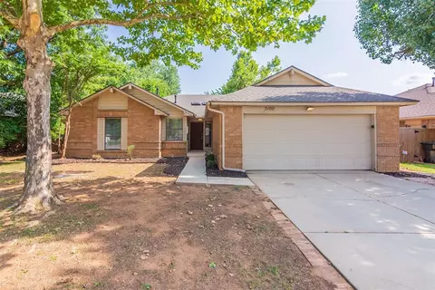 2100 Pebble Creek Blvd, Edmond, OK 73003
