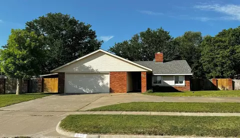921 NW 15th St, Guymon, OK 73942
