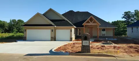 14737 Walnut Ln, Choctaw, OK 73020