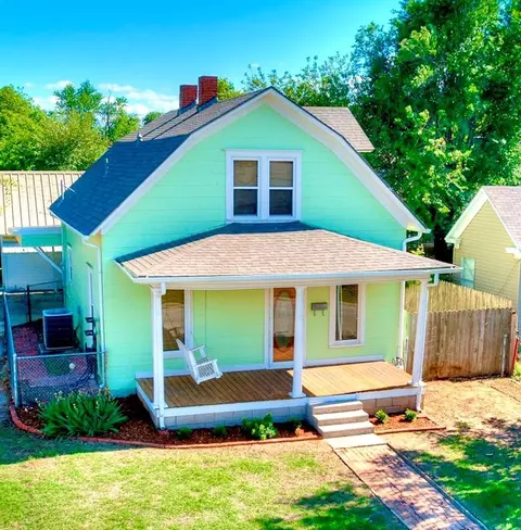 308 E Carson St, El Reno, OK 73036