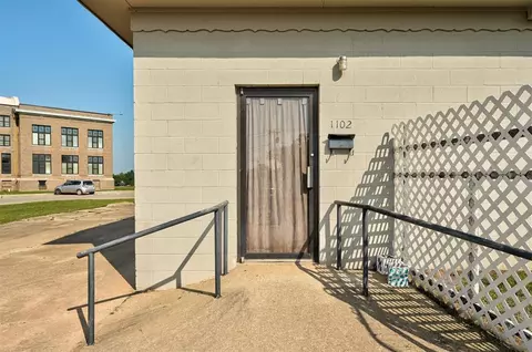 1102 E Oklahoma Ave, Guthrie, OK 73044 photo 4