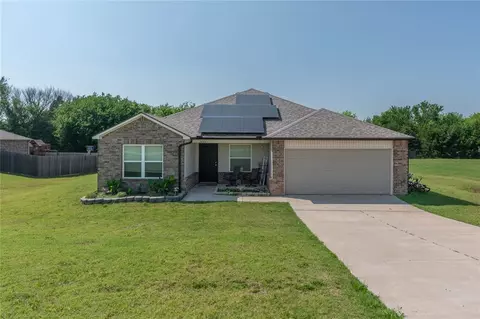 5692 Bent Creek Rd, Shawnee, OK 74804