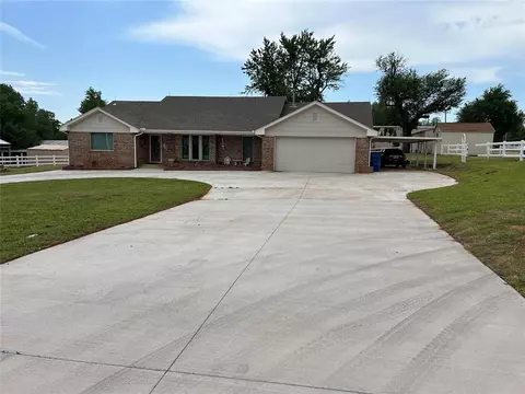 944 SW 59th St, Mustang, OK 73064