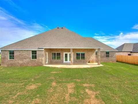 4410 Violet St, Tuttle, OK 73089 photo 5