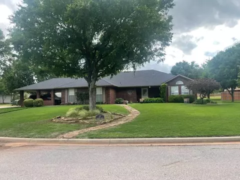 117 Elmwood Cir, Elk City, OK 73644