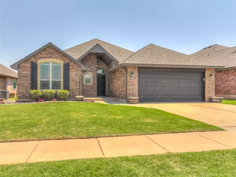 15904 Positano Dr, Edmond, OK 73013