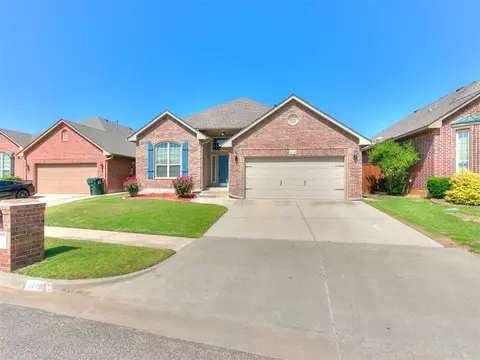 3014 Carnoustie Dr, Norman, OK 73072