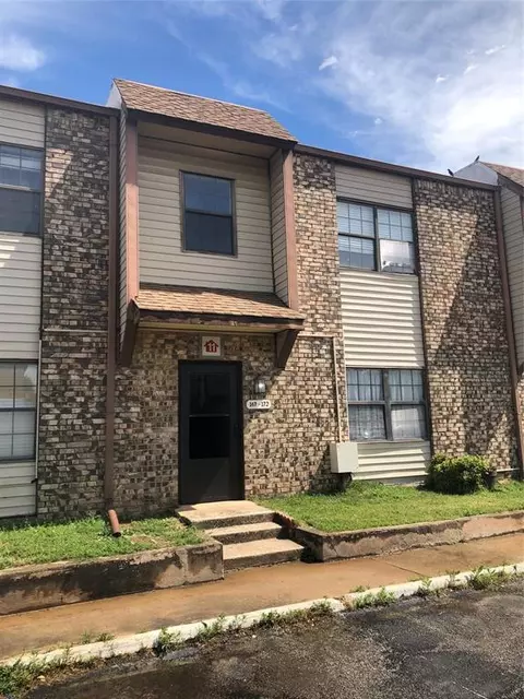 401 SE 12th Ave #171, Norman, OK 73071