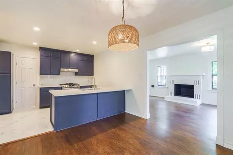 2424 NW 18th St, Oklahoma City, OK 73107