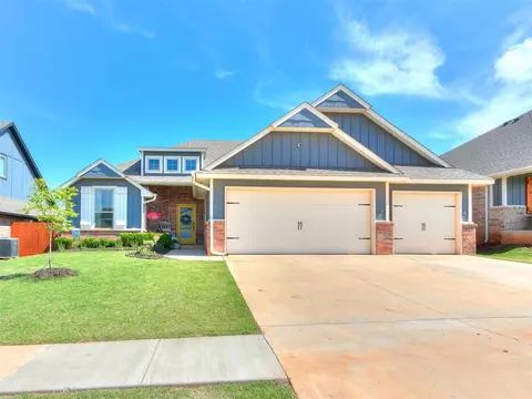 8209 NW 161st Ter, Edmond, OK 73013