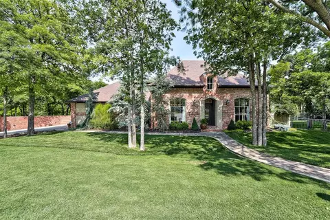 2101 Woodland Creek Ct, Edmond, OK 73034
