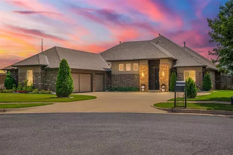 19404 Fieldshire Dr, Edmond, OK 73012