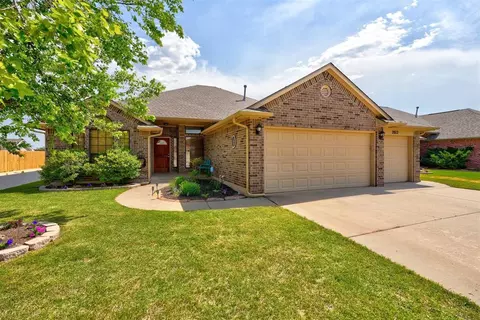 2812 NW 166th St, Edmond, OK 73012