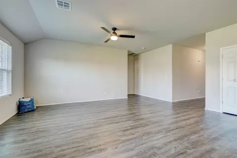 609 Audrey Dr, Tuttle, OK 73089 photo 9