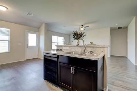 609 Audrey Dr, Tuttle, OK 73089 photo 20