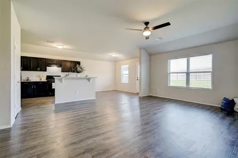 609 Audrey Dr, Tuttle, OK 73089
