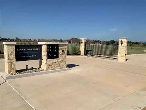 1809 Clearwater Ct, Kingfisher, OK 73750