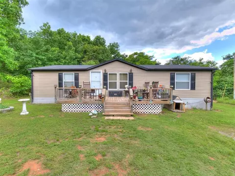 9525 Summerset Ln, Choctaw, OK 73020