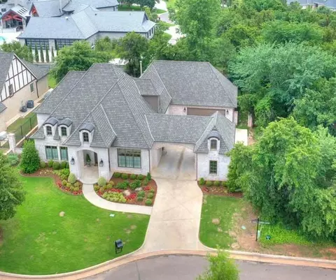 12000 Grand Cedar Ln, Oklahoma City, OK 73131