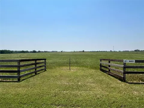 2041 E Rock Creek Rd, Tuttle, OK 73089