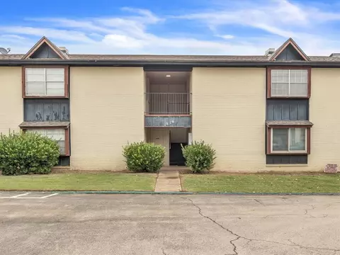 1819 E Lindsey St #1, Norman, OK 73071