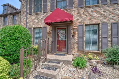 305 Stonehaven Dr, Norman, OK 73072