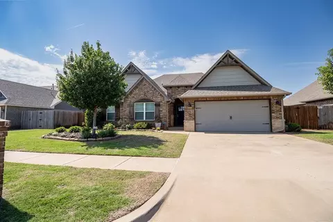 11112 SW 31st St, Yukon, OK 73099