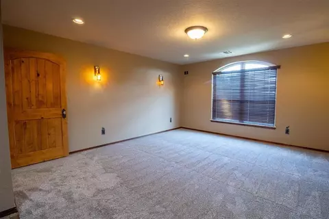 5922 E Silver City Rdg, Tuttle, OK 73089 photo 44