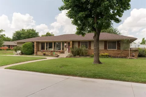 2417 Carlton Way, Oklahoma City, OK 73120