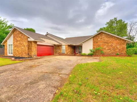 11601 Footmans Ct, Yukon, OK 73099