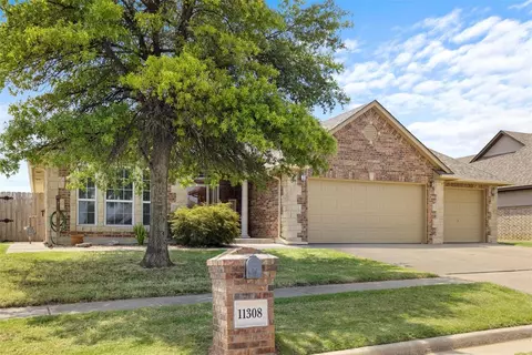11308 NW 104th St, Yukon, OK 73099
