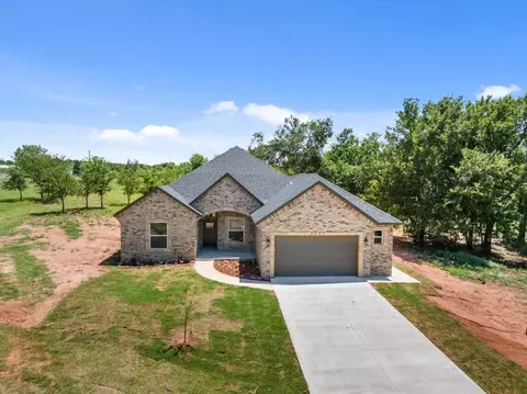 2341 Dixie Dr, Blanchard, OK 73010
