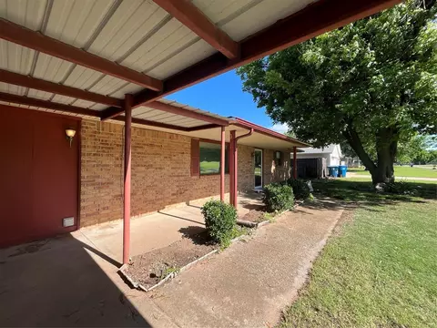 400 NW 1st St, Tuttle, OK 73089 photo 4