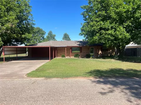400 NW 1st St, Tuttle, OK 73089 photo 2