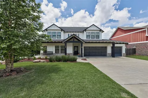 1417 Boathouse Rd, Edmond, OK 73034