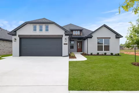 10520 NW 33rd Pl, Yukon, OK 73099